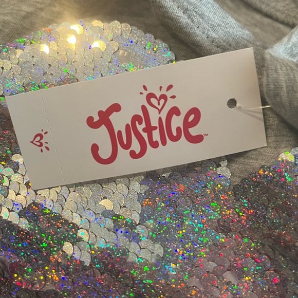 NWT - Justice Grey T-Shirt with Flip Sequin Heart Girls Size M (10) - Picture 4 of 5